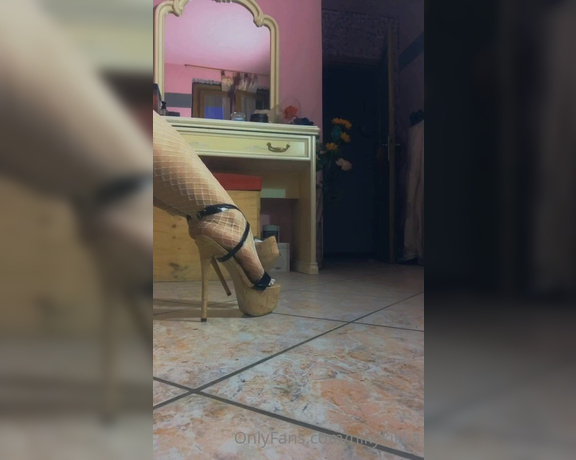 Nikykikka aka nikykikka Foot Fetish - 07-12-2021 OnlyFans Video - This sound_xjgb