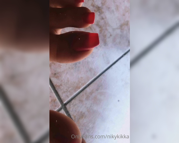 Nikykikka aka nikykikka Foot Fetish - 06-13-2021 OnlyFans Video - New baby