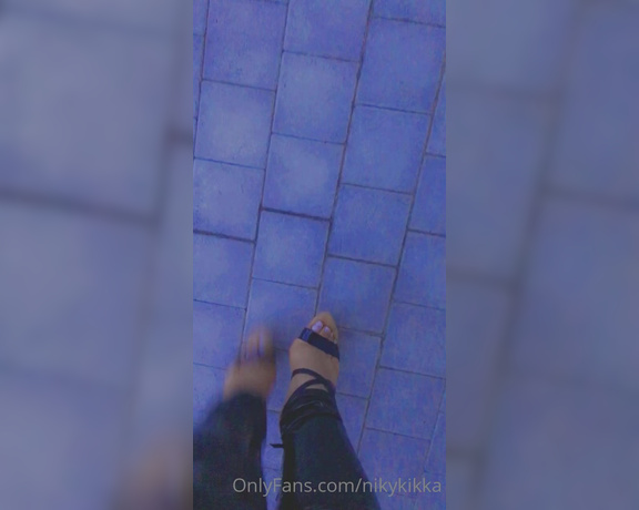 Nikykikka aka nikykikka Foot Fetish - 07-14-2021 OnlyFans Video - This sound walk