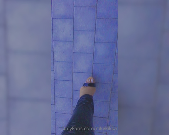 Nikykikka aka nikykikka Foot Fetish - 07-14-2021 OnlyFans Video - This sound walk