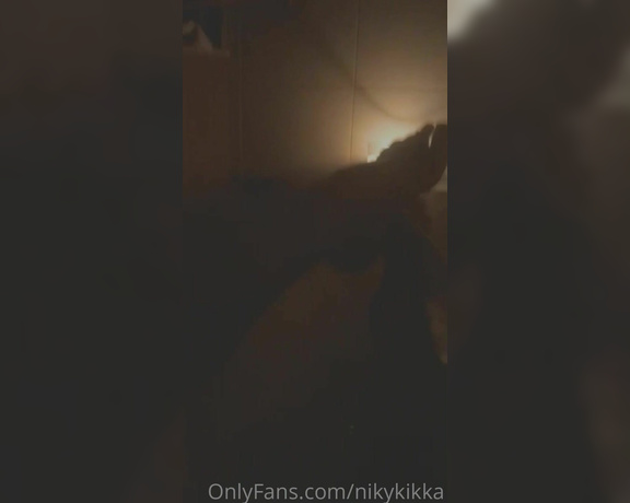 Nikykikka aka nikykikka Foot Fetish - 11-05-2021 OnlyFans Video - Bath time