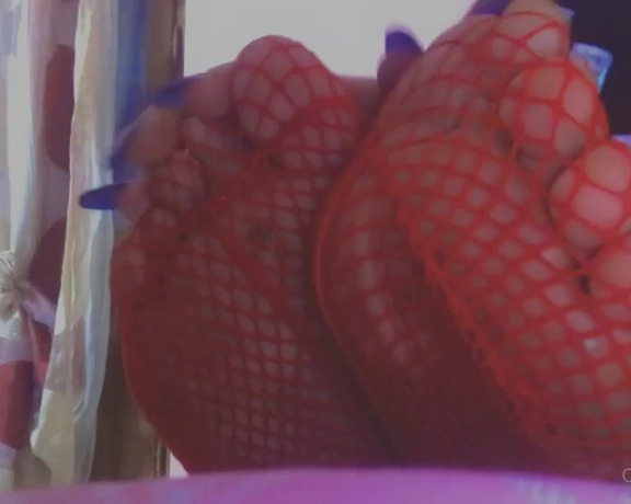 Nikykikka aka nikykikka Foot Fetish - 01-04-2022 OnlyFans Video - Thank you for this stocking