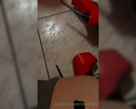 Nikykikka aka nikykikka Foot Fetish - 01-11-2022 OnlyFans Video - Red night