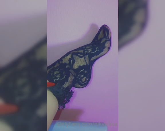 Nikykikka aka nikykikka Foot Fetish - 12-30-2021 OnlyFans Video - My little socks