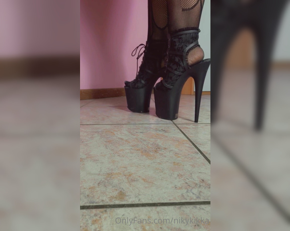 Nikykikka aka nikykikka Foot Fetish - 01-31-2022 OnlyFans Video - Leaked nikykikka 12201