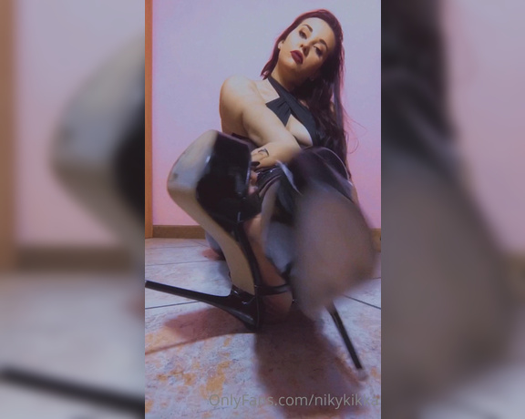 Nikykikka aka nikykikka Foot Fetish - 03-23-2022 OnlyFans Video - Watch me