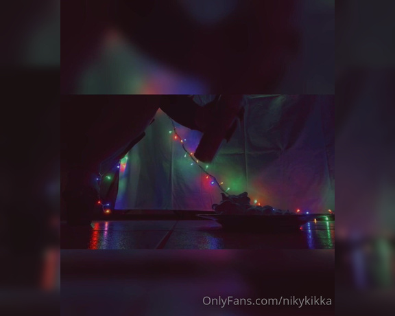 Nikykikka aka nikykikka Foot Fetish - 03-06-2022 OnlyFans Video - Crush cream