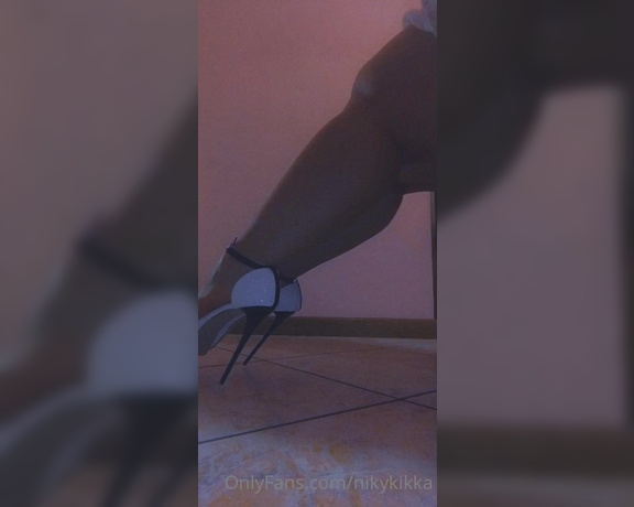 Nikykikka aka nikykikka Foot Fetish - 06-21-2022 OnlyFans Video - Leaked nikykikka 35165