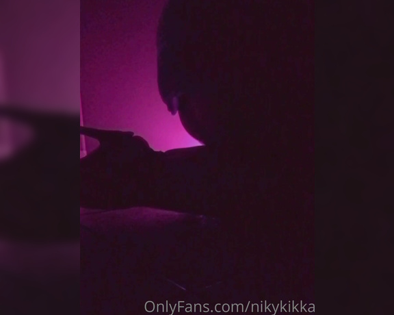 Nikykikka aka nikykikka Foot Fetish - 06-23-2022 OnlyFans Video - You like new light