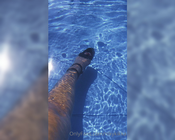 Nikykikka aka nikykikka Foot Fetish - 07-16-2022 OnlyFans Video - Swimming pool with baby perfect  Tell me if you like this content  Piscina con