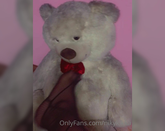 Nikykikka aka nikykikka Foot Fetish - 11-01-2022 OnlyFans Video - You want be a teddy