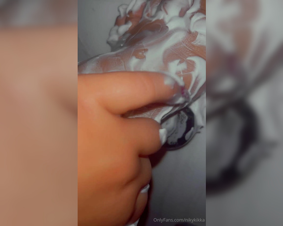 Nikykikka aka nikykikka Foot Fetish - 09-09-2023 OnlyFans Video - Little massage_doyk