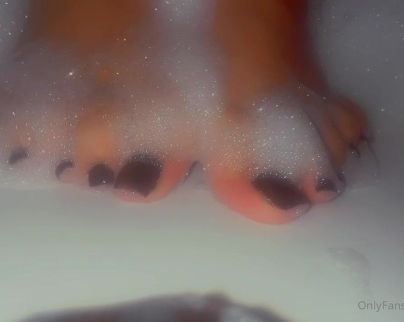 Nikykikka aka nikykikka Foot Fetish - 12-18-2023 OnlyFans Video - Leaked nikykikka 81375