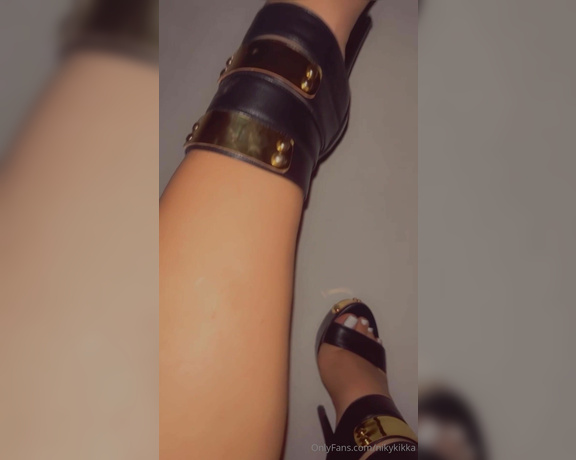 Nikykikka aka nikykikka Foot Fetish - 06-02-2024 OnlyFans Video - New obsession