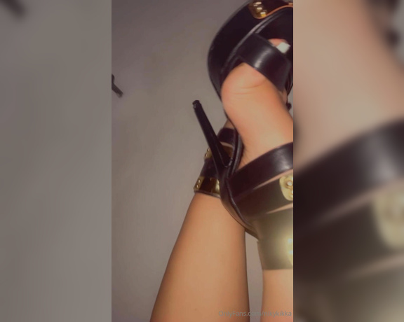 Nikykikka aka nikykikka Foot Fetish - 06-02-2024 OnlyFans Video - New obsession