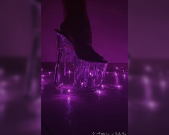 Nikykikka aka nikykikka Foot Fetish - 08-05-2024 OnlyFans Video - Leaked nikykikka 27179