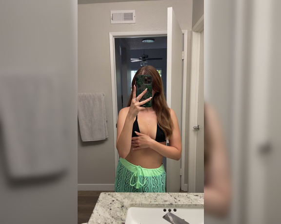 Princess Rea aka rearays Findom - 07-24-2022 OnlyFans Video - Pool day