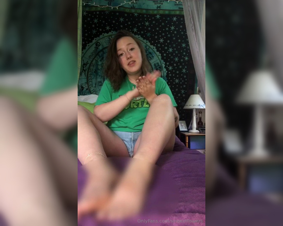 Goddess Flower aka smokinflowers Foot Fetish - 08-31-2023 OnlyFans Video - Ive been so generous giving you such hot content to goon and stroke to I bet