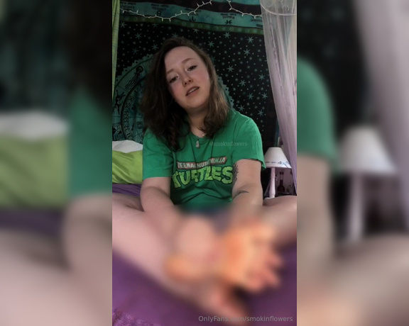 Goddess Flower aka smokinflowers Foot Fetish - 08-31-2023 OnlyFans Video - Ive been so generous giving you such hot content to goon and stroke to I bet