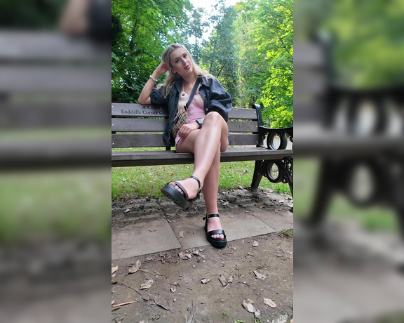 BellaYourgod aka bellasyourgod - 08-11-2024 OnlyFans Video - Would you worship my dirty feet in the park Full video available