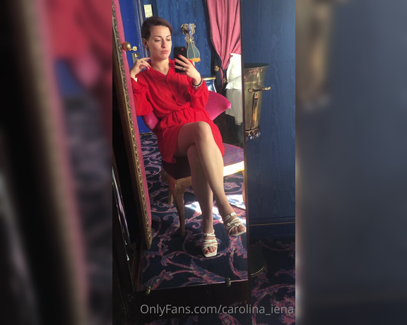 Carolina iena aka carolina_iena - 04-28-2022 OnlyFans Video - Everything is going great in Paris, I hope youre having fun too