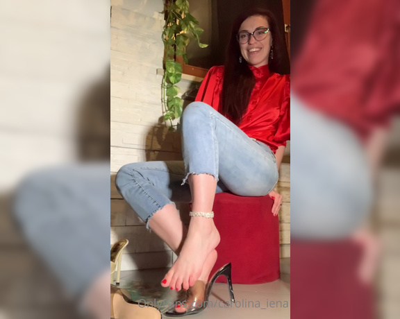 Carolina iena aka carolina_iena - 11-13-2022 OnlyFans Video - HEELS, FEET amp I show my heels, I show my arches with different shoes mules and