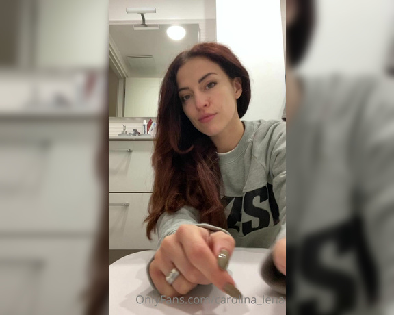 Carolina iena aka carolina_iena - 01-15-2023 OnlyFans Video - Getting ready