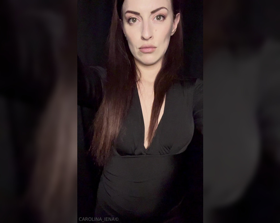 Carolina iena aka carolina_iena - 03-11-2024 OnlyFans Video - waiting for my coworker to cum