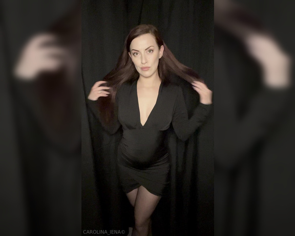 Carolina iena aka carolina_iena - 03-11-2024 OnlyFans Video - waiting for my coworker to cum