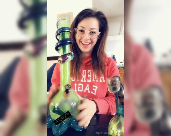 Indica Jane aka indicafetish - 04-19-2020 OnlyFans Video - Come smoke with me Lol Found this Gem