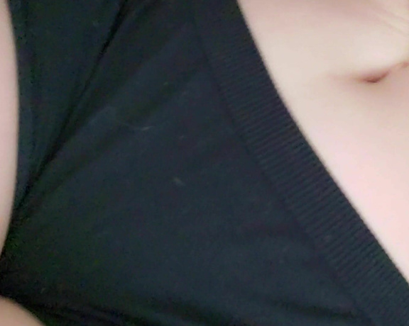 Indica Jane aka indicafetish - 03-26-2021 OnlyFans Video - Feeding those bellybutton urges