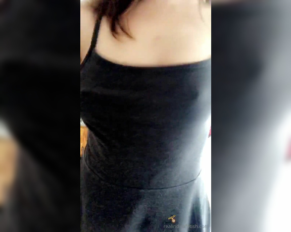 Indica Jane aka indicafetish - 04-19-2020 OnlyFans Video - Shake Giggle and Wiggle a little whenever you can Keep moving and remember to appreciate what