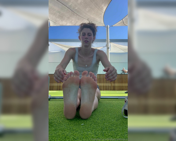 Aimeedayz aka aimeedayz - 12-07-2023 OnlyFans Video - My current fav socks will finally be hitting the washing basket tonight after todays sweaty gym