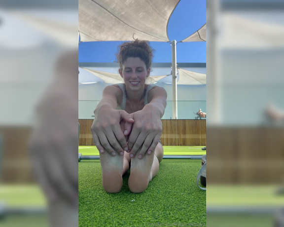 Aimeedayz aka aimeedayz - 12-07-2023 OnlyFans Video - My current fav socks will finally be hitting the washing basket tonight after todays sweaty gym