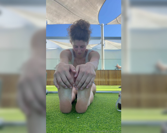 Aimeedayz aka aimeedayz - 12-07-2023 OnlyFans Video - My current fav socks will finally be hitting the washing basket tonight after todays sweaty gym