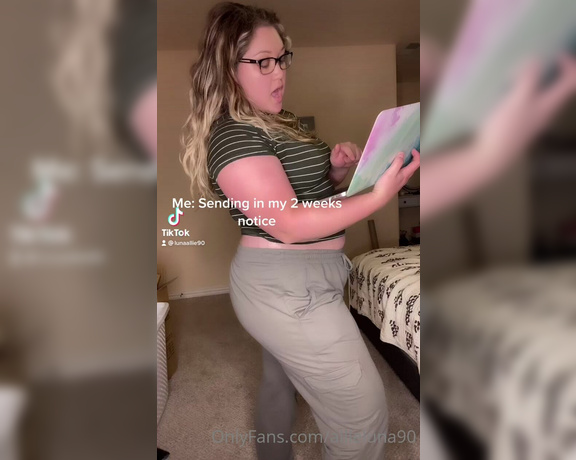 Allie Luna aka theallieluna - 05-10-2021 OnlyFans Video - Although this video is totally silly