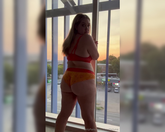 Allie Luna aka theallieluna - 09-04-2023 OnlyFans Video - THIS