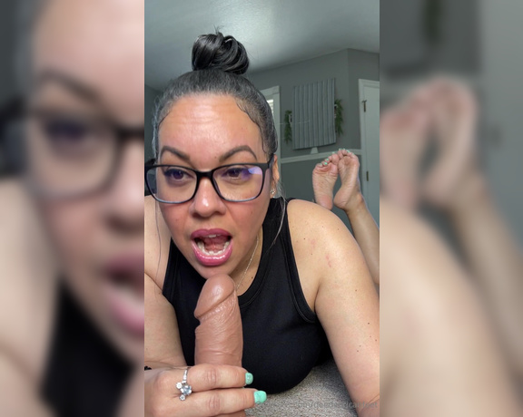 DeeDeeRican_Feet aka deedeericanfeet - 04-11-2024 OnlyFans Video - As requested Tongue tease in the pose