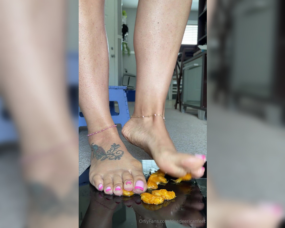 DeeDeeRican_Feet aka deedeericanfeet - 07-27-2024 OnlyFans Video - As requested  crushing