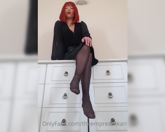 Empress Akari aka theempressakari - 09-03-2021 OnlyFans Video - Pay attention This is the last time that I will be telling you boys and girls