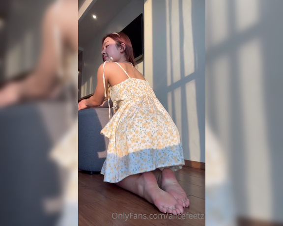 Alicefeetz aka alicefeetz - 03-19-2023 OnlyFans Video - Hi darling