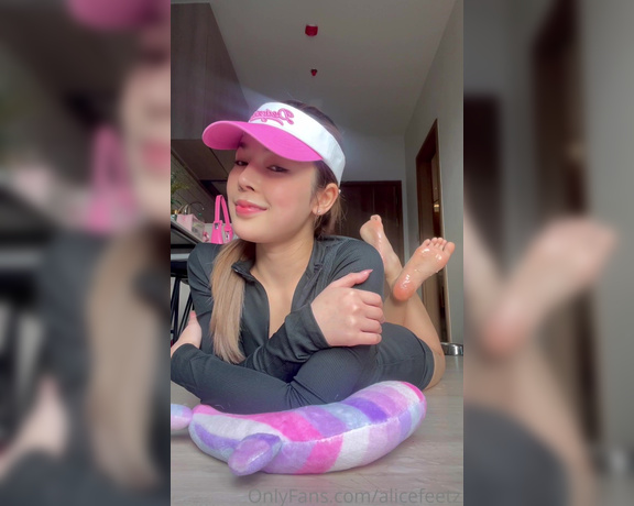 Alicefeetz aka alicefeetz - 05-15-2023 OnlyFans Video - full video