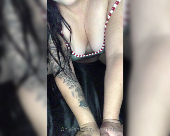 Swtlatintoes aka swtlatintoes - 12-09-2020 OnlyFans Video - This lil reindeer has been naughty