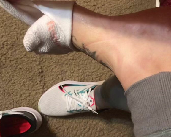 Swtlatintoes aka swtlatintoes - 01-30-2021 OnlyFans Video - Wow look at these sock marks