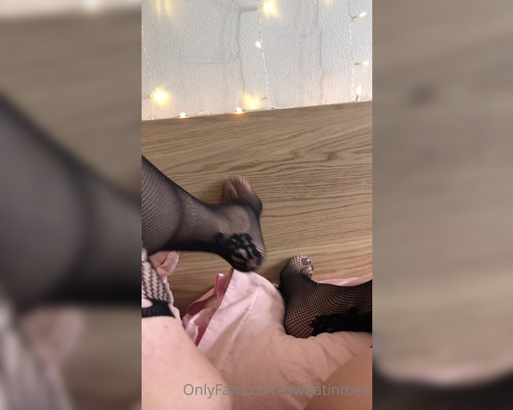 Swtlatintoes aka swtlatintoes - 02-01-2021 OnlyFans Video - Black and white is my ultimate favorite, hope you enjoy