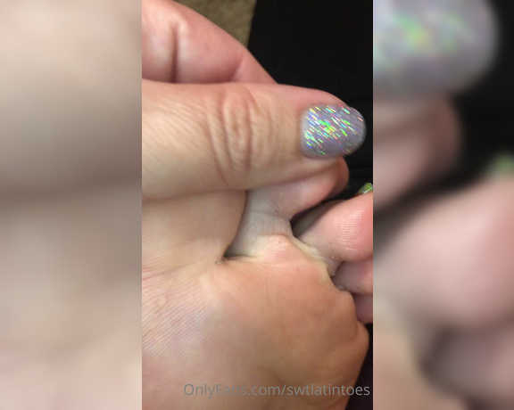 Swtlatintoes aka swtlatintoes - 03-31-2021 OnlyFans Video - You know it was a long day when the sock marks cut deep , wishing for