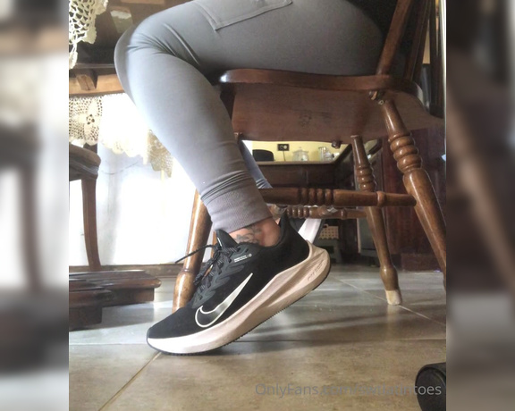 Swtlatintoes aka swtlatintoes - 08-20-2021 OnlyFans Video - After 3 days of wear these socks def left my feet super stinky , it was_88d8