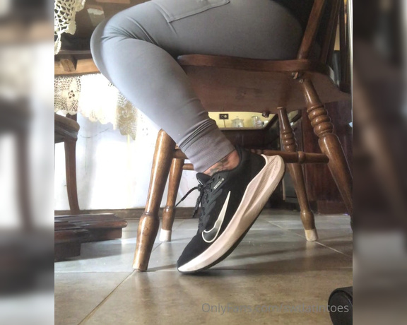 Swtlatintoes aka swtlatintoes - 08-20-2021 OnlyFans Video - After 3 days of wear these socks def left my feet super stinky , it was_88d8