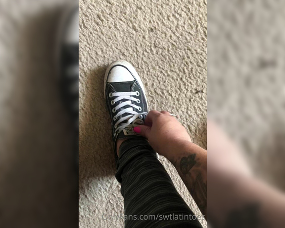 Swtlatintoes aka swtlatintoes - 08-18-2021 OnlyFans Video - I still get amazed when my feet get like this in shoes in just a few_dah4