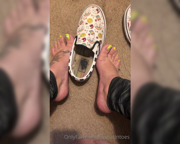 Swtlatintoes aka swtlatintoes - 09-12-2021 OnlyFans Video - Short workout yesterday , these feet where so sweaty  it was nice to take them_puz8